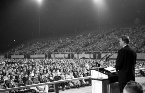 Billy Graham bir mitingde